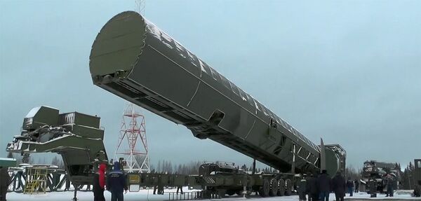 Демонстрация испытаний ракетного комплекса стратегического назначения Сармат во время послания президента РФ Владимира Путина Федеральному собранию Демонстрация испытаний ракетного комплекса стратегического назначения Сармат во время послания президента РФ Владимира Путина Федеральному собранию