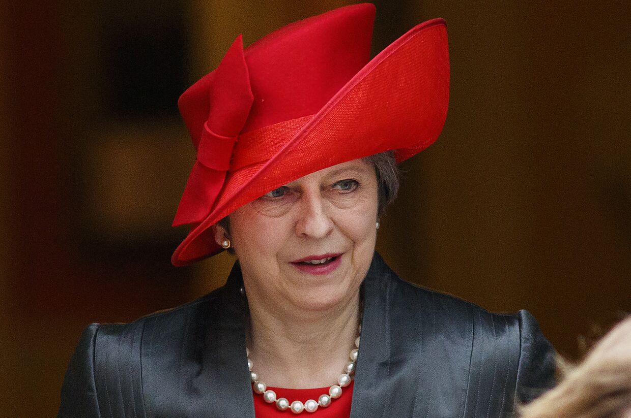 Премьер-министр Великобритании Тереза Мэй на Даунинг-Стрит 10 в Лондоне