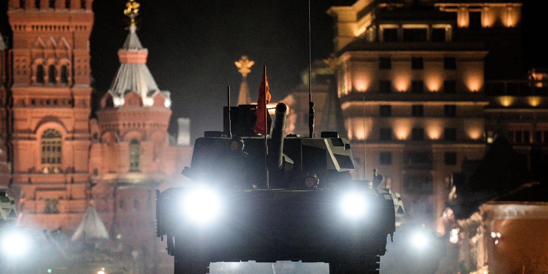 Танк Т-14 Армата на репетиции военного парада на Красной площади в Москве. 2017 год  - ИноСМИ, 1920, 28.04.2022