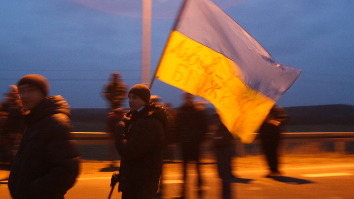 Украинские дальнобойщики блокируют автодорогу на границе с Польшей