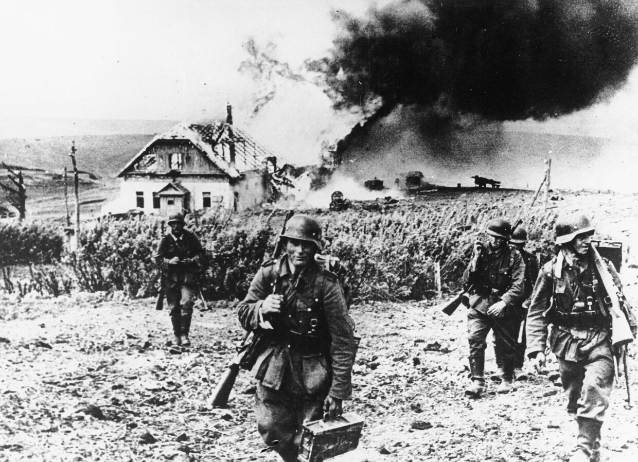 Немецкие солдаты под Харьковом, 1942