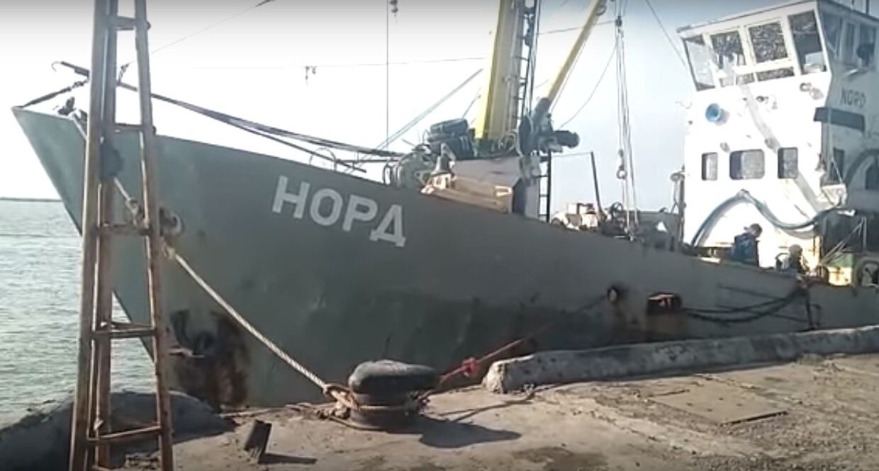 Украина задержала российское судно