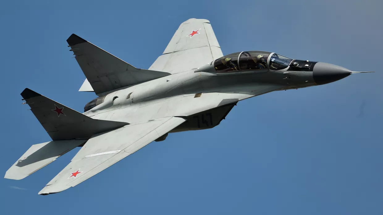 Самолет МиГ-35