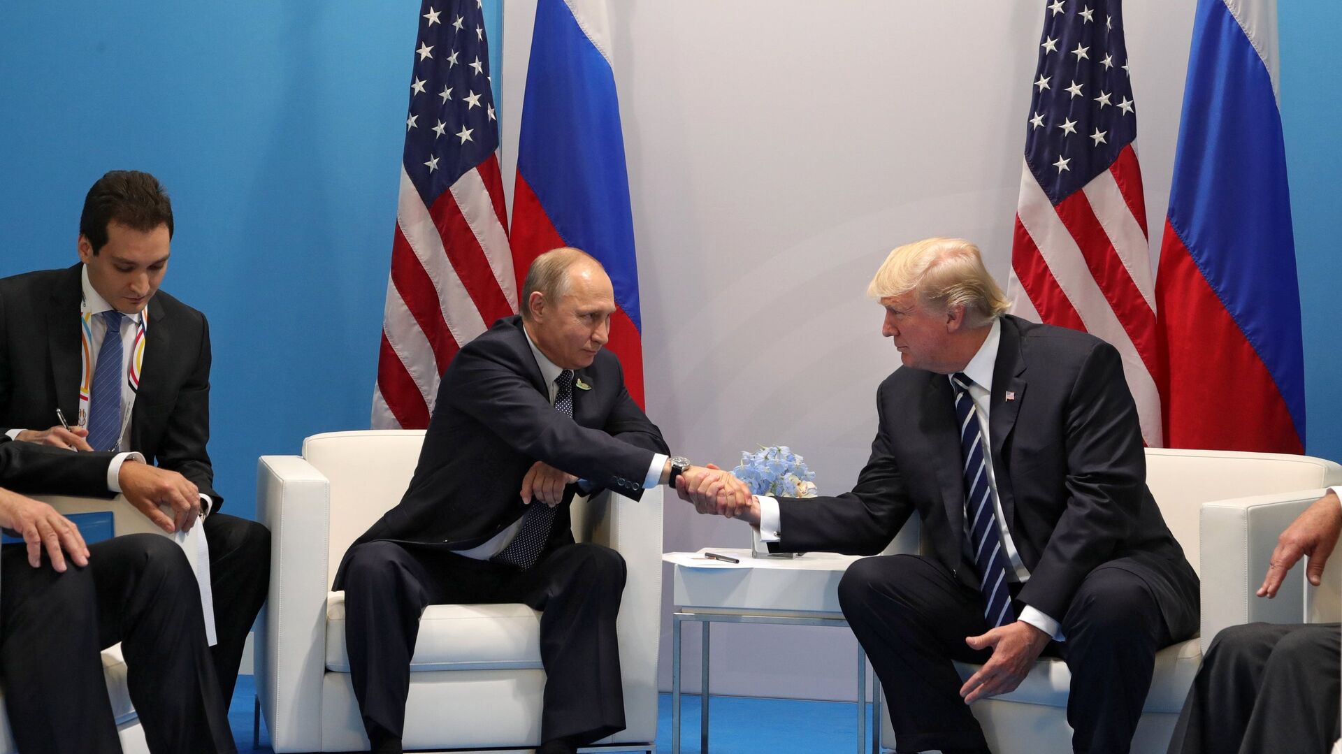 Владимир Путин и Дональд Трамп во время встречи - ИноСМИ, 1920, 12.08.2025