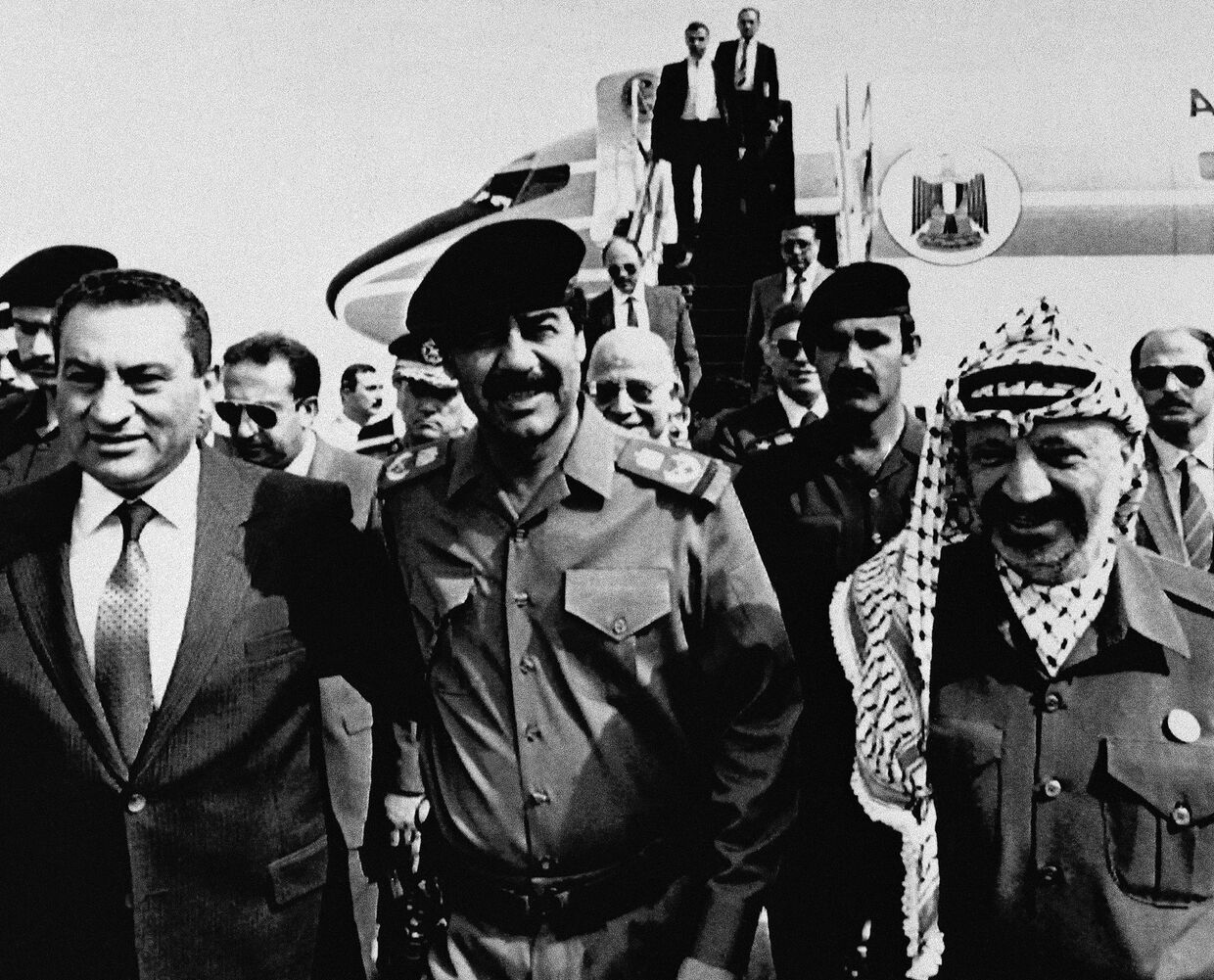 Хосни Мубарак, Саддам Хусейн и Ясир Арафат во время встречи в Багдаде, 1988 год