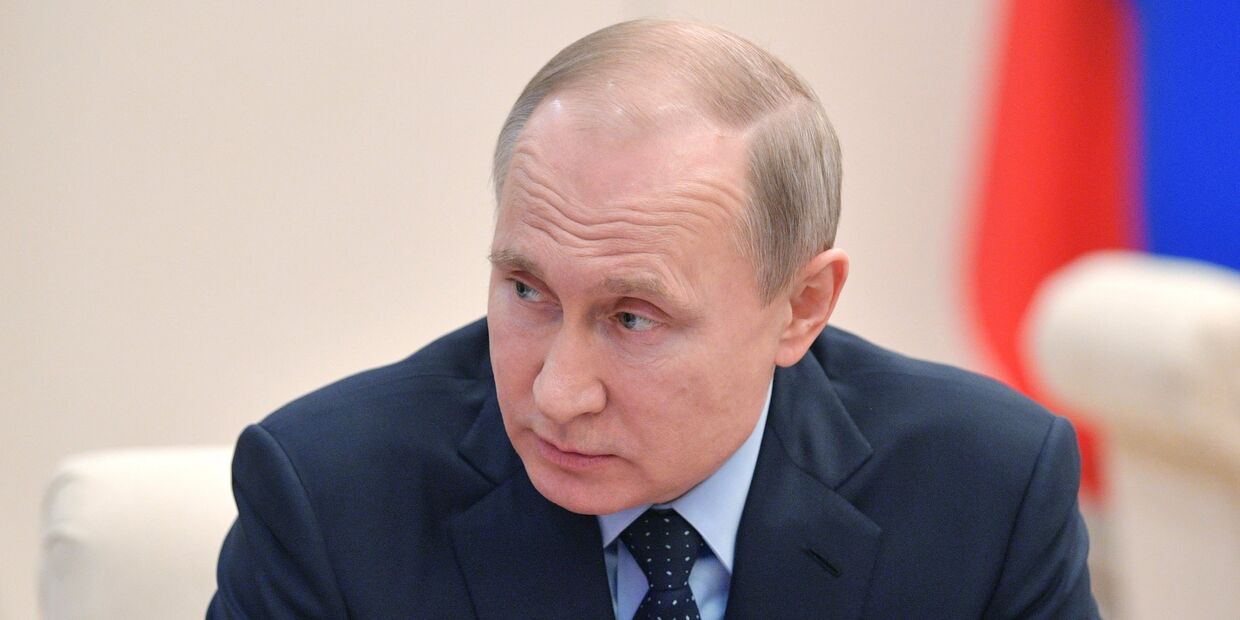Президент РФ Владимир Путин проводит совещание по экономическим вопросам. 28 марта 2018