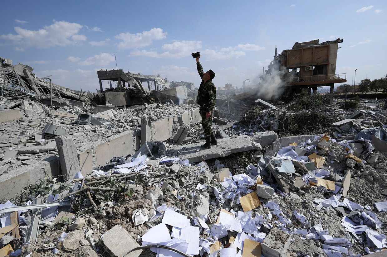 Разрушенный Научно-исследовательский центр в Дамаске, Сирия