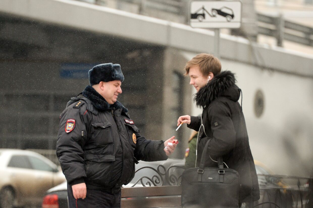 Полицейский на улице Москвы