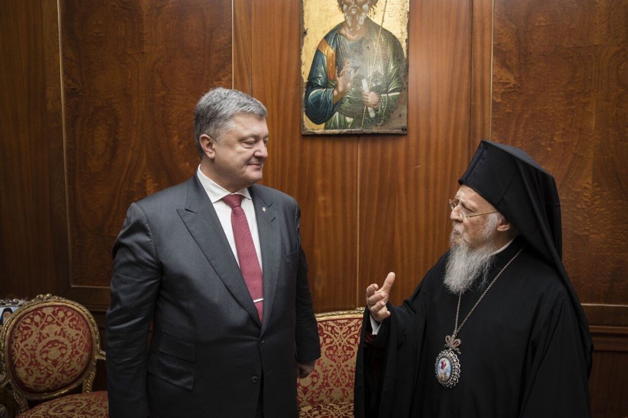 Президент Украины Петр Порошенко во время встречи с Патриархом Варфоломеем I