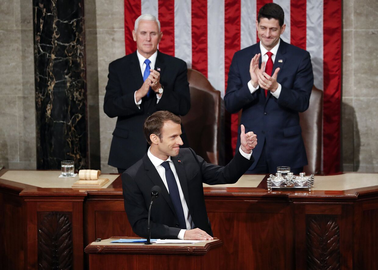 Президент Франции Эммануэль Макрон после своего выступления в Конгрессе США