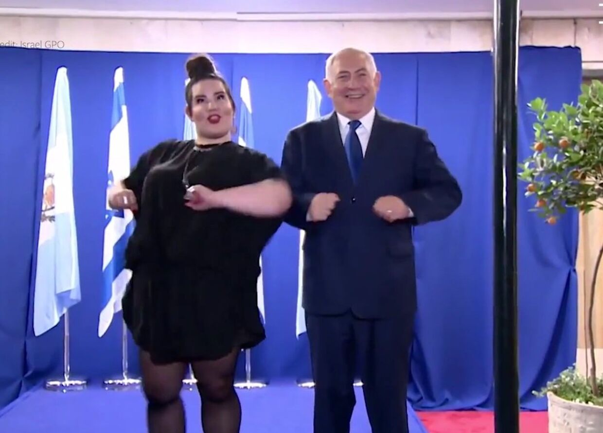Нетаньяху пустился в пляс