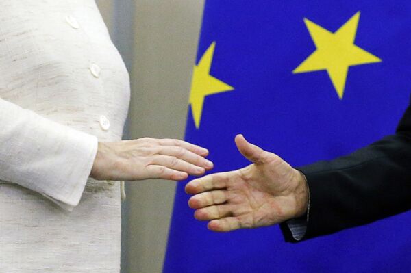 Президент РФ Владимир Путин и федеральный канцлер ФРГ Ангела Меркель на пресс-конференции Президент РФ Владимир Путин и федеральный канцлер ФРГ Ангела Меркель на пресс-конференции