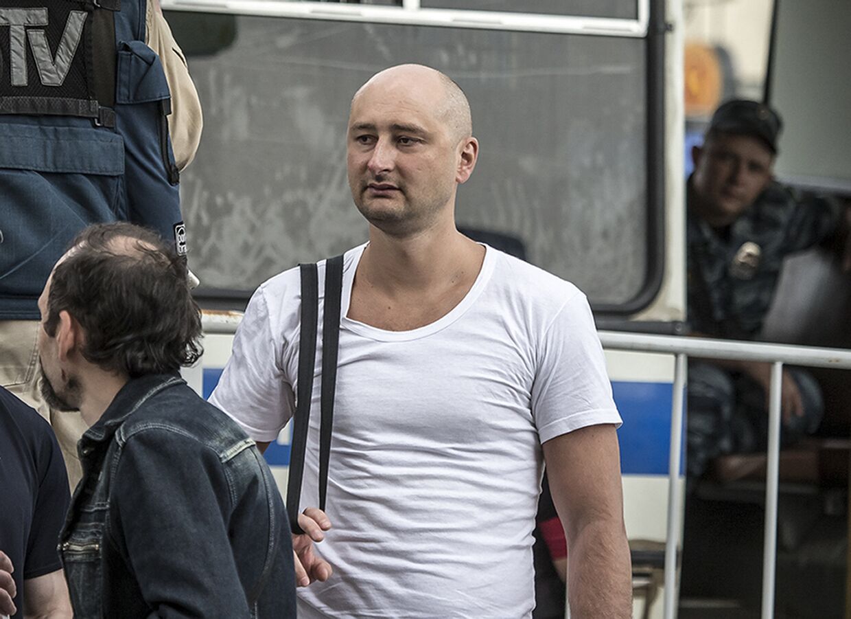 Российский журналист Аркадий Бабченко во время митинга оппозиции в Москве