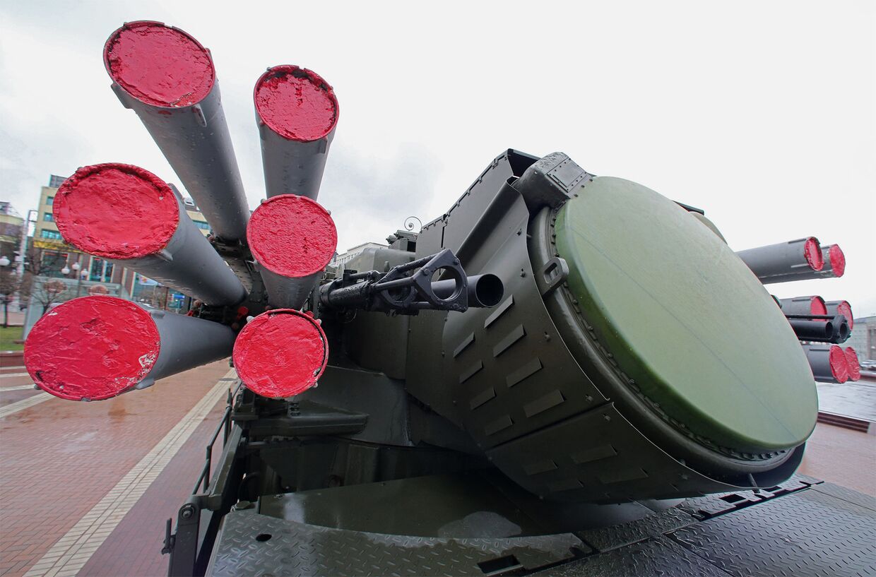 Зенитный ракетно-пушечный комплекс Панцирь-С1