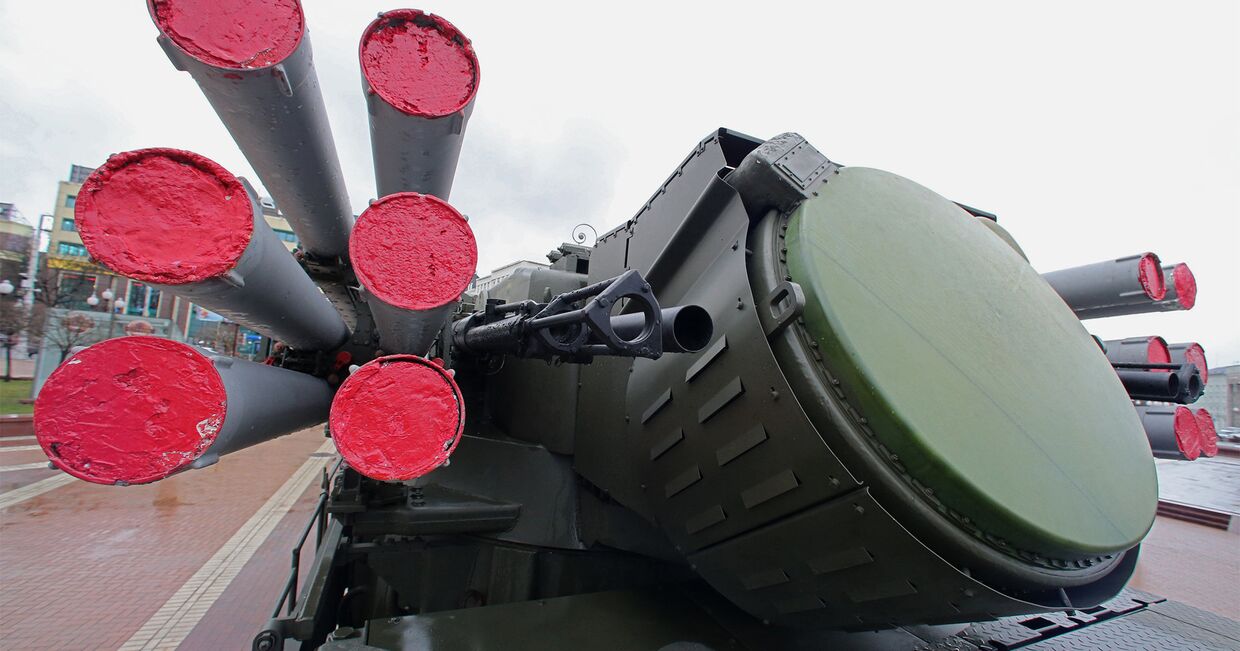 Зенитный ракетно-пушечный комплекс Панцирь-С1
