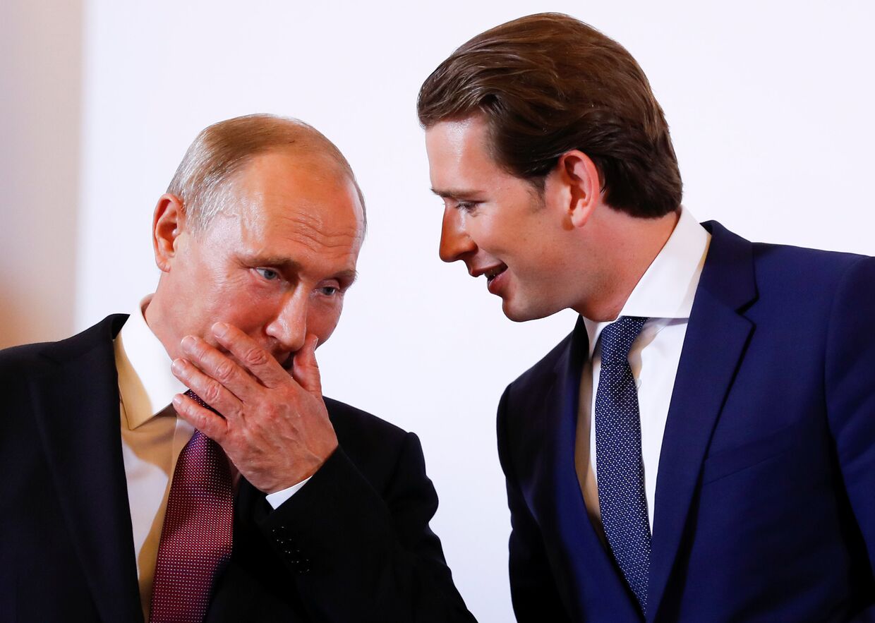 Президент РФ Владимир Путин и Федеральный канцлер Австрии Себастьян Курц