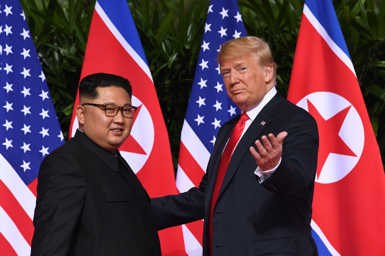 Трамп и Ким Чен Ын на саммите. 12.06.2018