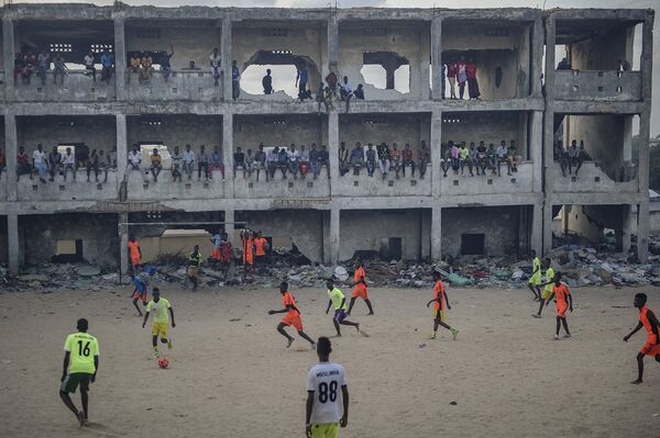 Сомалийцы играют в футбол