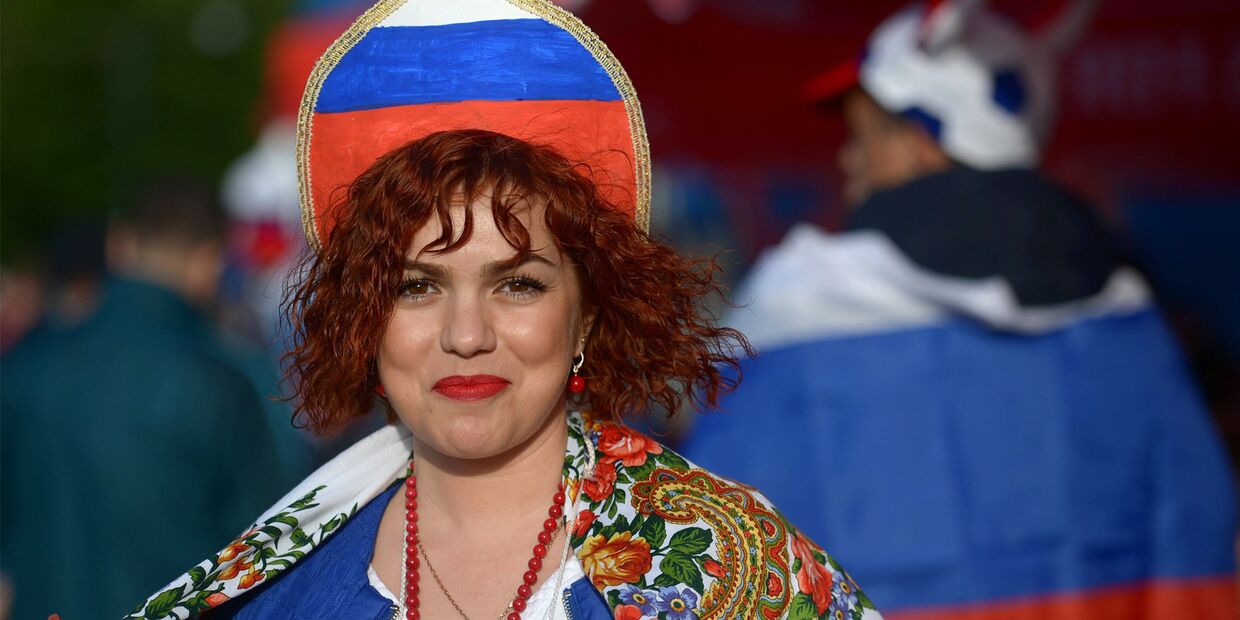 Болельщики перед матчем ЧМ-2018 по футболу между сборными России и Египта Болельщики перед матчем ЧМ-2018 по футболу между сборными России и Египта