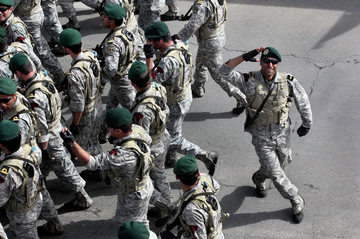 Солдаты иранской армии
