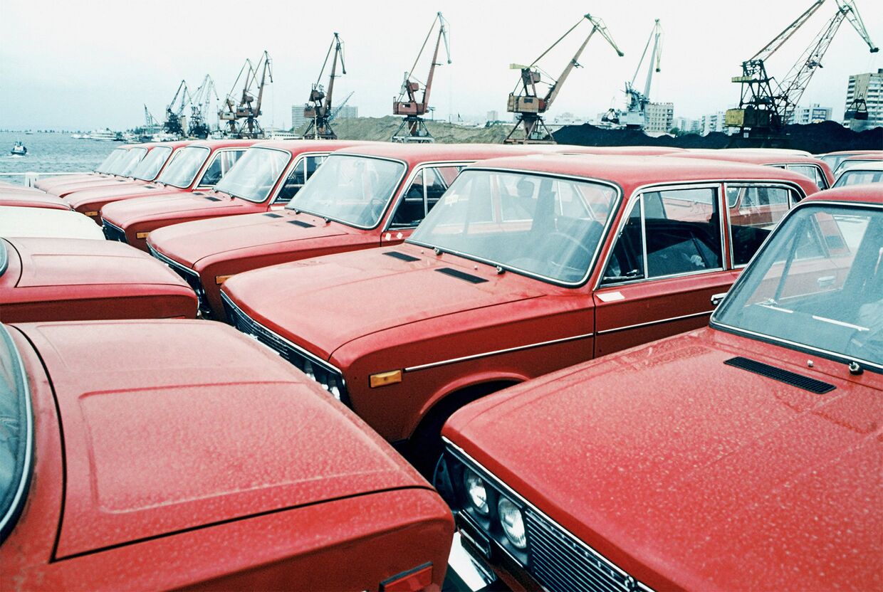 Волжский автомобильный завод в Тольятти
