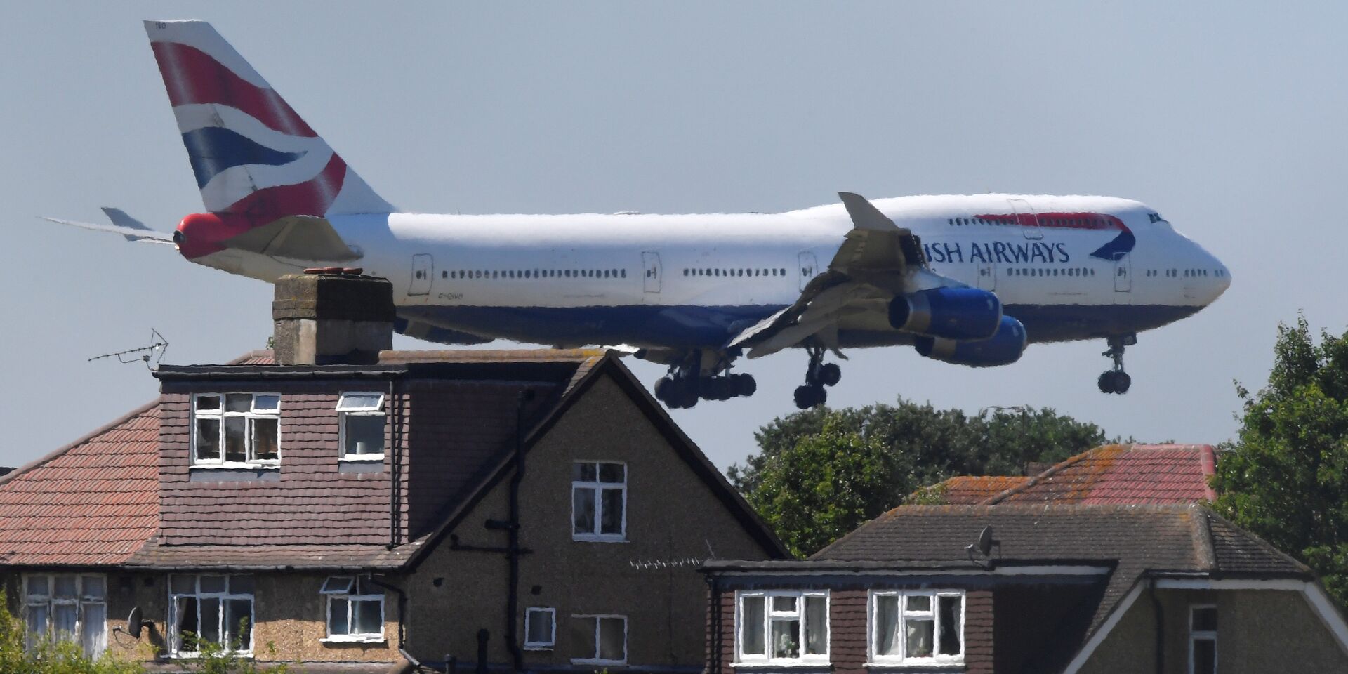 Самолет British Airways Boeing 747 приземляется в аэропорту Хитроу в Лондоне - ИноСМИ, 1920, 22.05.2026