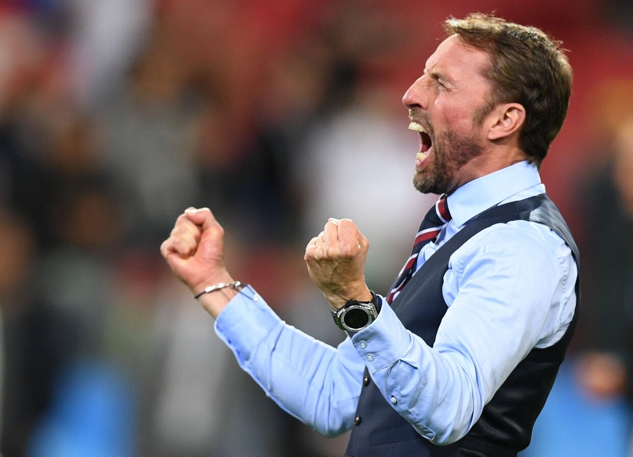Главный тренер сборной Англии Гарет Саутгейт радуется победе в матче 1/8 финала чемпионата мира по футболу между сборными Колумбии и Англии.