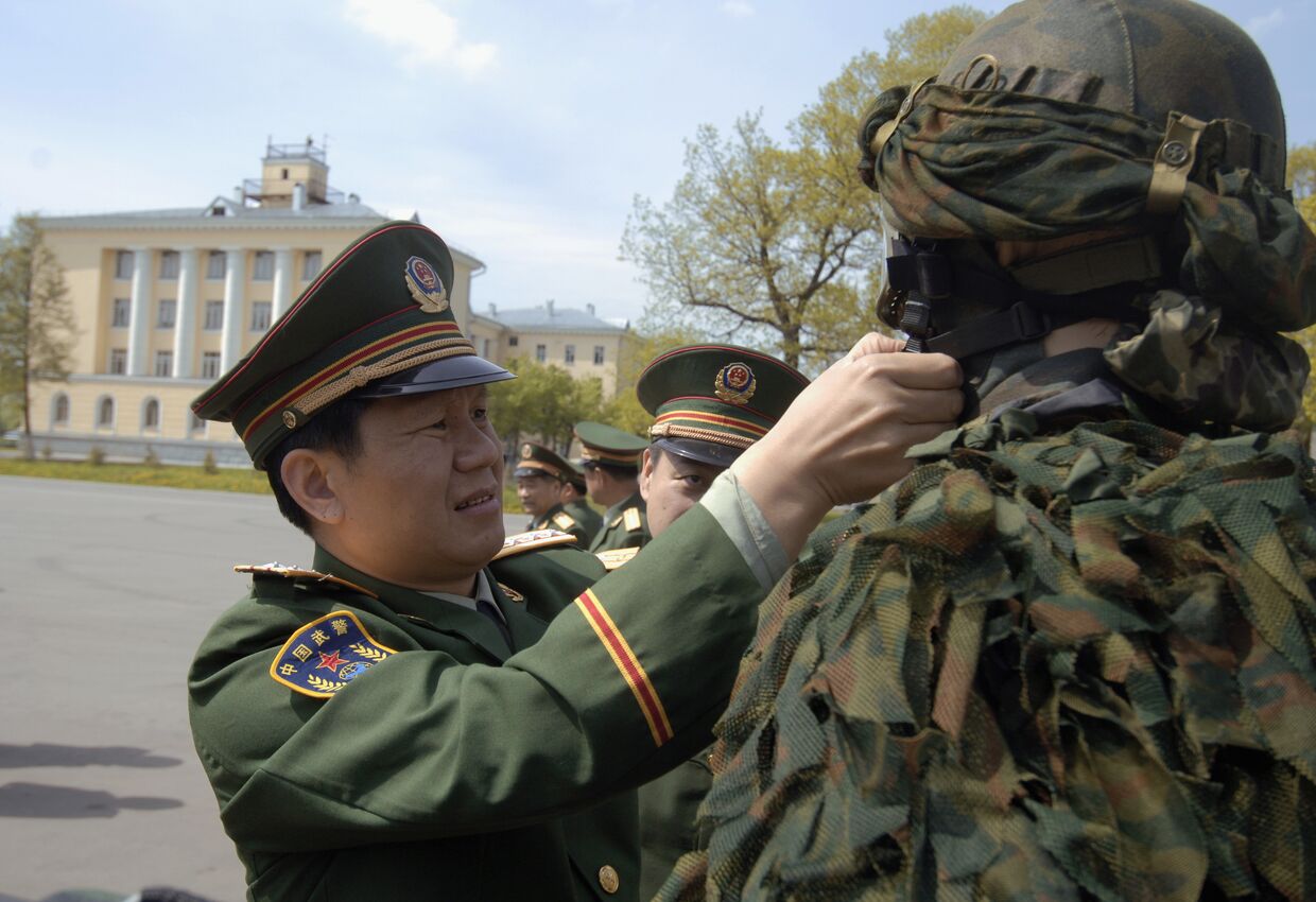 Делегация Народной вооруженной полиции Китайской Народной Республики