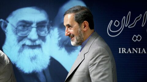 Cоветник по международным вопросам духовного лидера исламской революции в Иране Али Акбар Велаяти