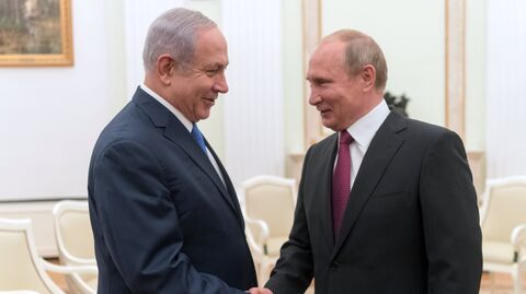  Владимир Путин и премьер-министр государства Израиль Биньямин Нетаньяху во время встречи. 11 июля 2018