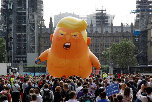 Акция протеста против визита президента США Дональда Трампа в Великобританию в Лондоне Акция протеста против визита президента США Дональда Трампа в Великобританию в Лондоне