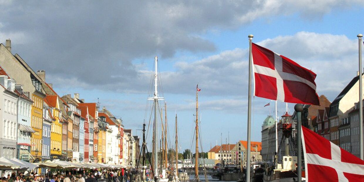 Датские флаги в Нюхавне, Копенгаген
