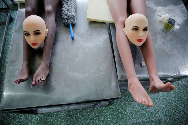 Изготовление секс-кукол на фабрике WMDOLL в Китае