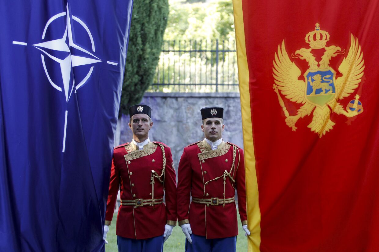 Почетный караул на церемонии вступления Черногории в НАТО в Подгорице. 7 июня 2017