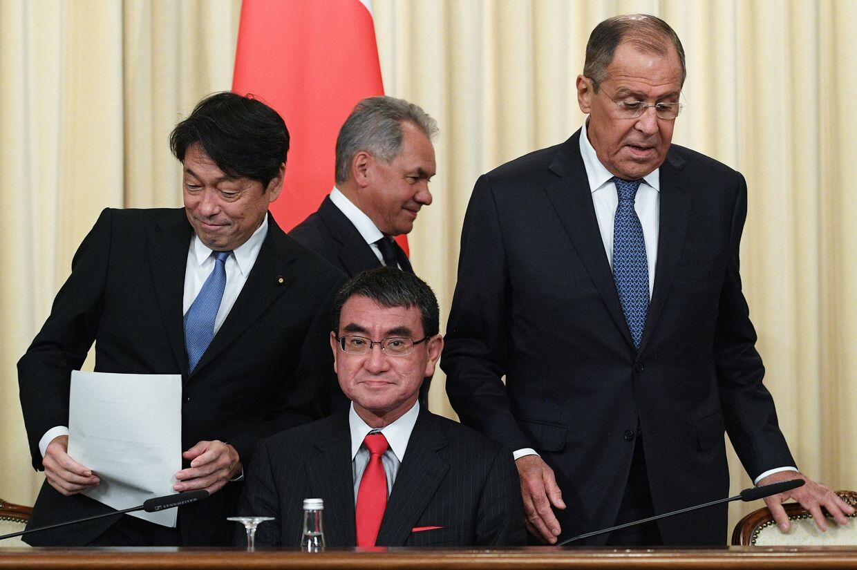 Встреча глав МИД и Минобороны России и Японии