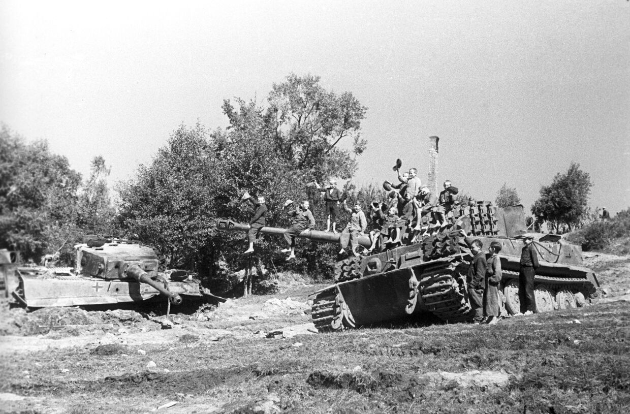 Подбитые немецкие танки Тигр