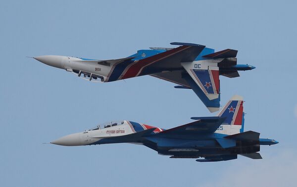 Истребители Су-30 пилотажной группы «Русские Витязи»