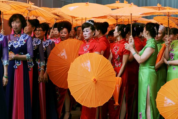 Участники культурной выставки в китайском городе Куньмине