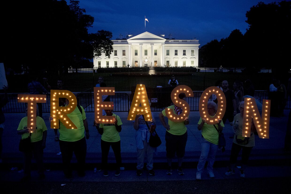 Акция протеста у Белого дома в Вашингтоне, США