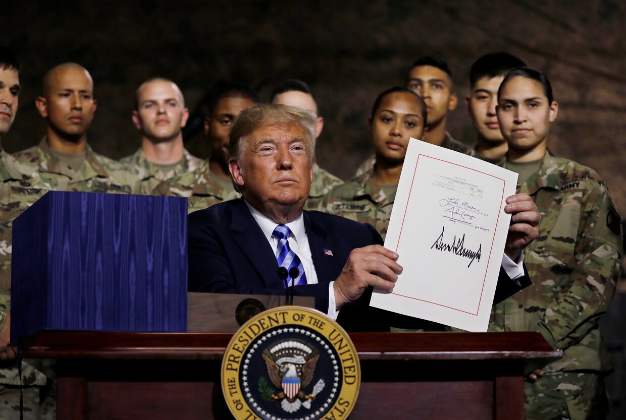 Президент США Дональд Трамп подписал закон об оборонном бюджете на 2019 год