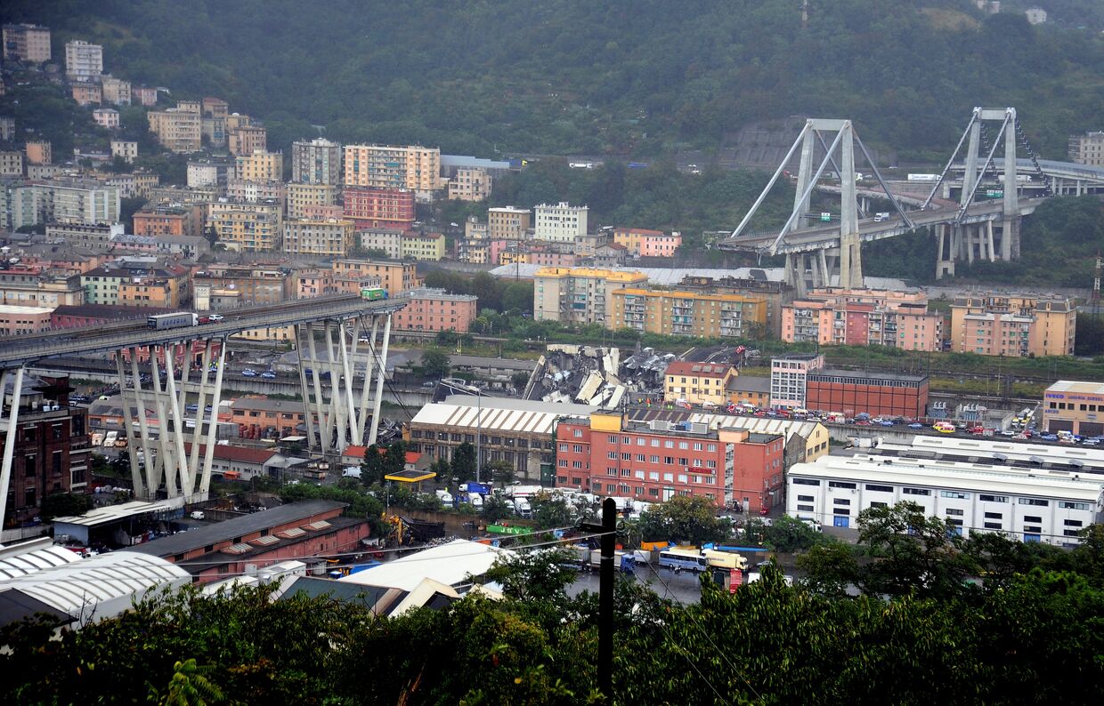 Обрушение моста в городе Генуя, Италия