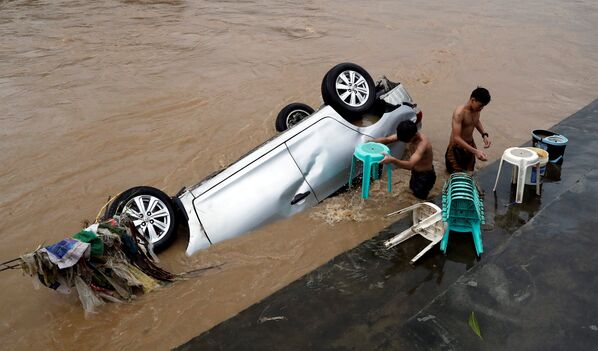 Наводнение в филиппинском городе Манила