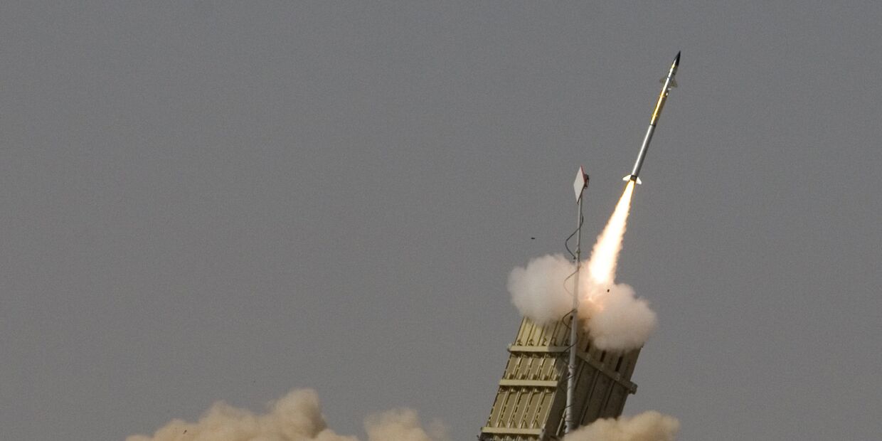 Пуск ракеты израильской системы ПРО Железный купол