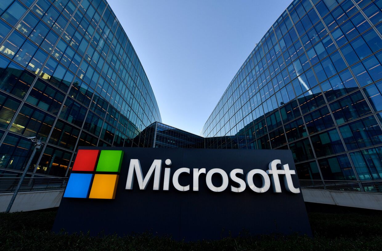 Логопит компании Microsoft в пригороде Парижа