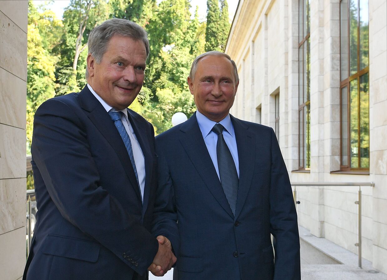 Президент РФ Владимир Путин и президент Финляндской Республики Саули Ниинисте во время встречи. 22 августа 2018