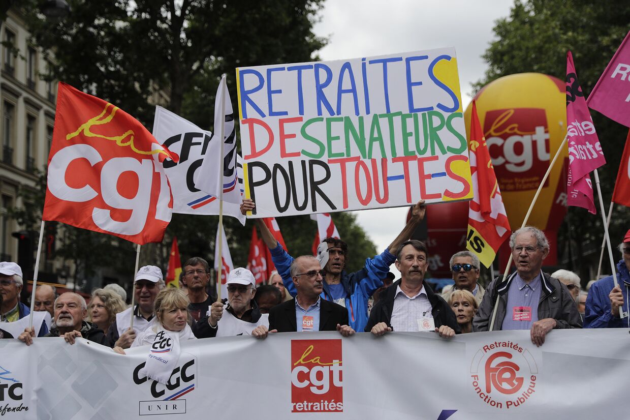 Акция протеста против социальной политики французского правительства в Париже