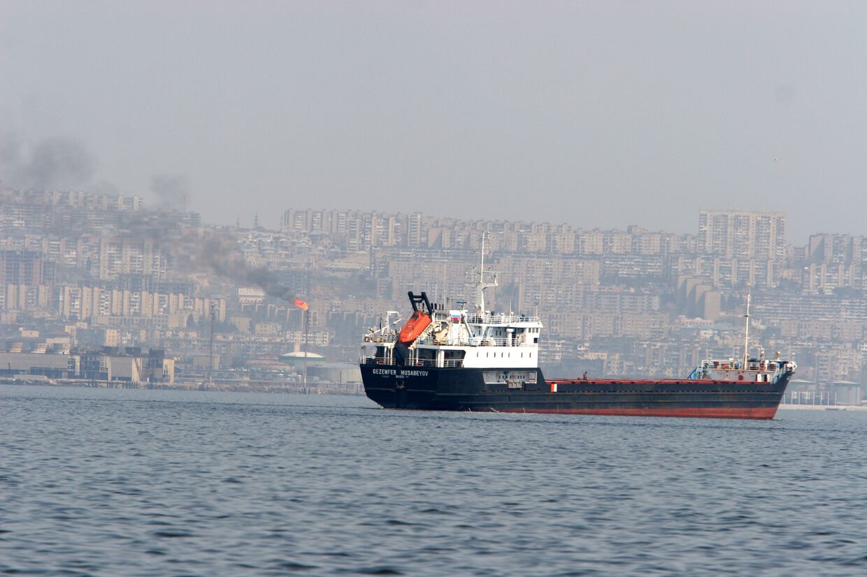 Танкер перед выходом в Каспийское море