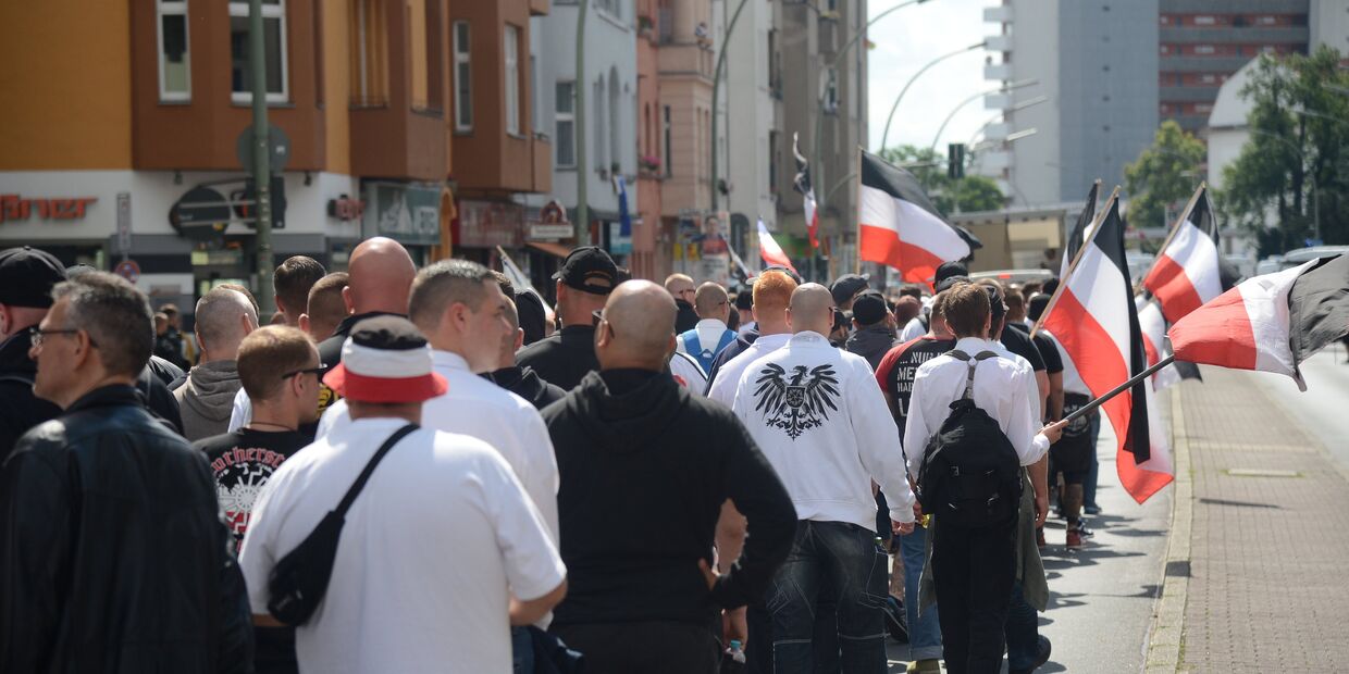 Акция неонацистов в Берлине в годовщину смерти Рудольфа Гесса. 19 августа 2017 Акция неонацистов в Берлине в годовщину смерти Рудольфа Гесса. 19 августа 2017