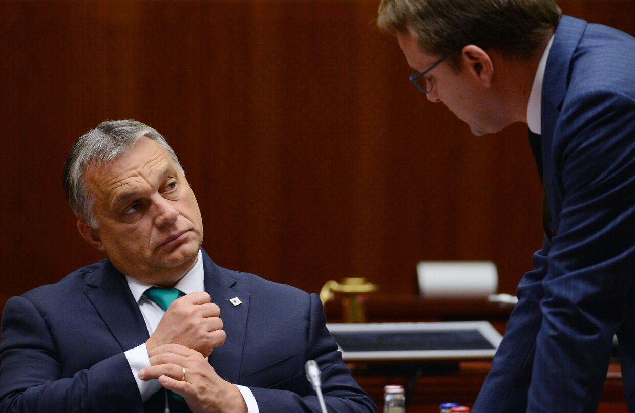 Премьер-министр Венгрии Виктор Орбан перед началом заседания Совета Европы в Брюсселе. 20 октября 2017