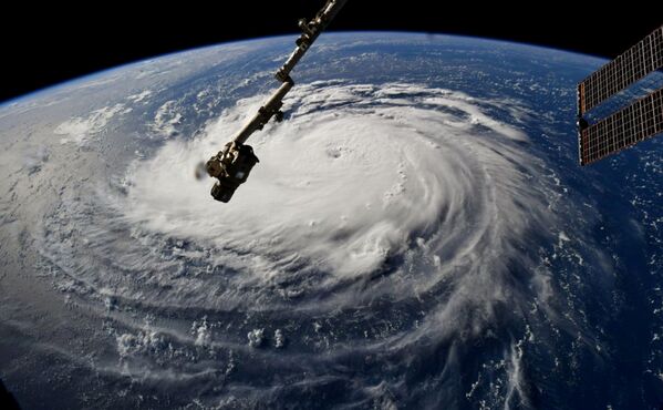 Вид с МКС на ураган «Флоренс» у восточного побережья Соединенных Штатов